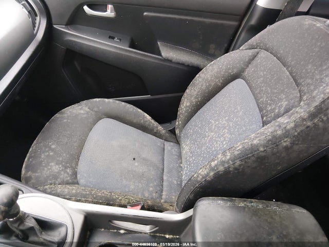 KNDPB3ACXG7865045 KIA Sportage Lx