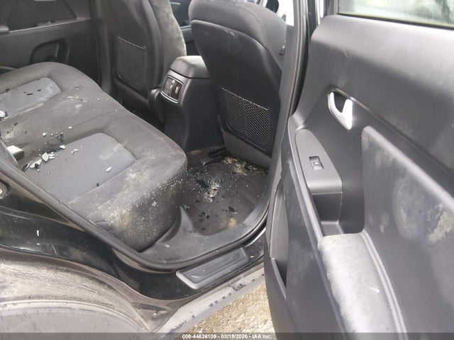 KNDPB3ACXG7865045 KIA Sportage Lx