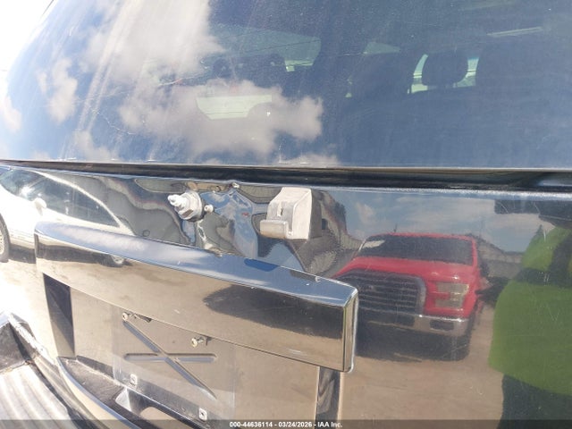2011 GMC YUKON XL 1500 1GKS2MEF6BR331742 Photo 5