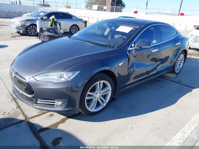 2014 TESLA MODEL S 5YJSA1H15EFP55520 Photo 1