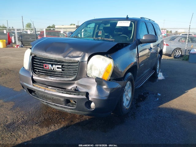 44636143 :رقم المزاد ، 1GKMCAE35AR174133 vin ، 2010 Gmc Yukon Sle مزاد بيع