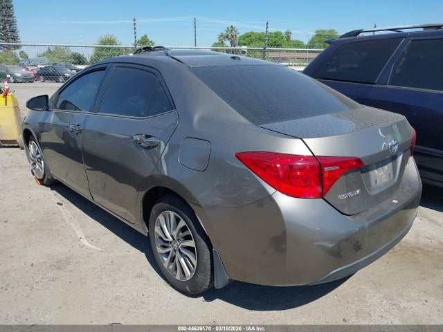 Toyota Corolla Xle 2018 2T1BURHE5JC032709 Image 3