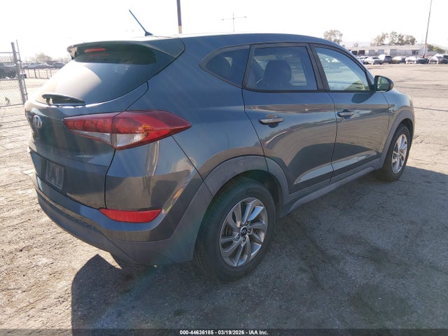 KM8J23A41JU682717 Hyundai TUCSON SE