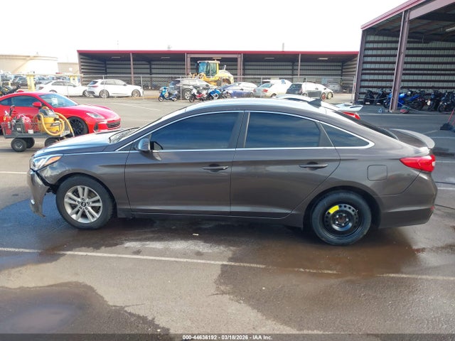 Hyundai SONATA SE 2015 5NPE24AF6FH132752 Image 14