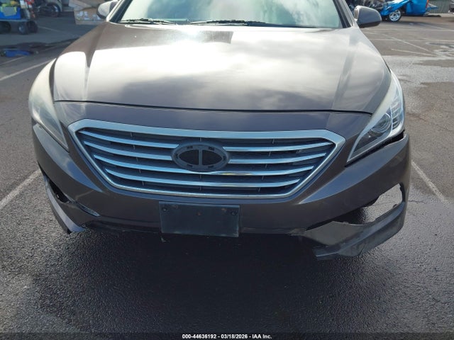 Hyundai SONATA SE 2015 5NPE24AF6FH132752 Image 6