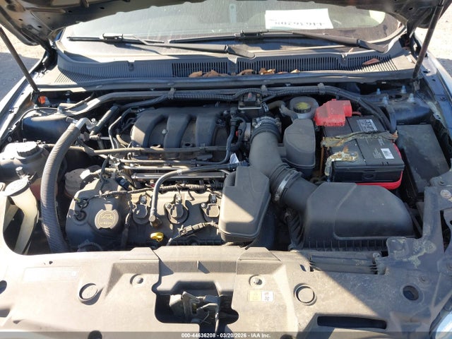 Ford TAURUS SE 2018 1FAHP2D83JG135935 Image 10