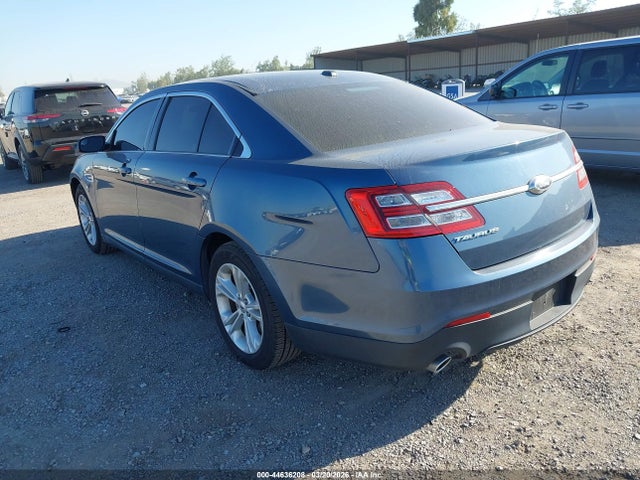 Ford TAURUS SE 2018 1FAHP2D83JG135935 Image 3