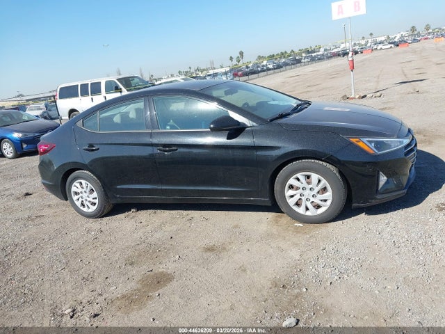 Hyundai ELANTRA SE 2019 5NPD74LF9KH438090 Image 16