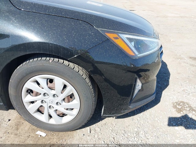 Hyundai ELANTRA SE 2019 5NPD74LF9KH438090 Image 13