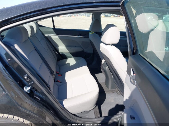 Hyundai ELANTRA SE 2019 5NPD74LF9KH438090 Image 8