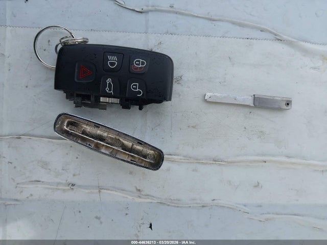 2017 JAGUAR F-PACE SADCL2BV3HA091302 Photo 10