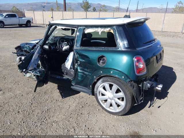 2009 MINI COOPER S WMWMF73599TT99161 Photo 2