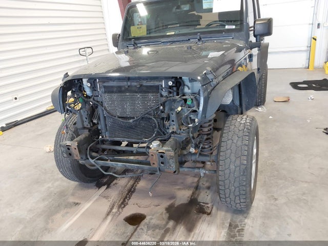 44636220 :رقم المزاد ، 1C4BJWDG2GL345572 vin ، 2016 Jeep Wrangler Unlimited Sport مزاد بيع