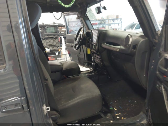 44636220 :رقم المزاد ، 1C4BJWDG2GL345572 vin ، 2016 Jeep Wrangler Unlimited Sport مزاد بيع