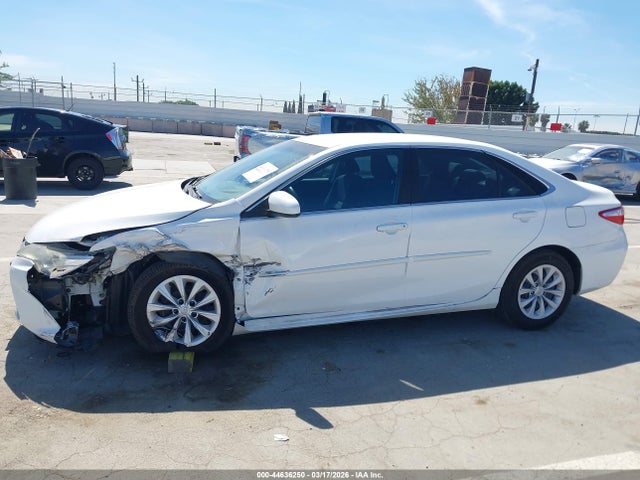 Toyota CAMRY LE 2015 4T4BF1FK0FR500734 Image 14