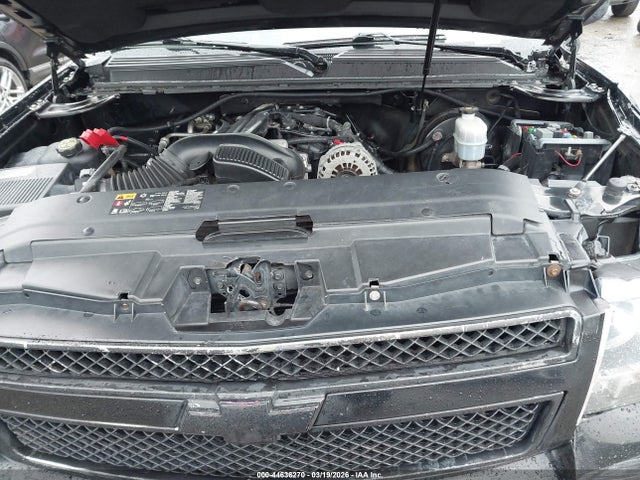 1GNSKJE78ER194835 Chevrolet Suburban 1500 Lt