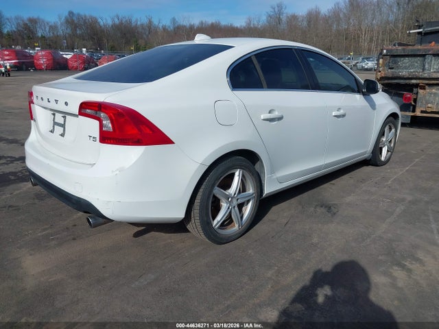 2013 VOLVO S60 YV1612FS7D2181081 Photo 3