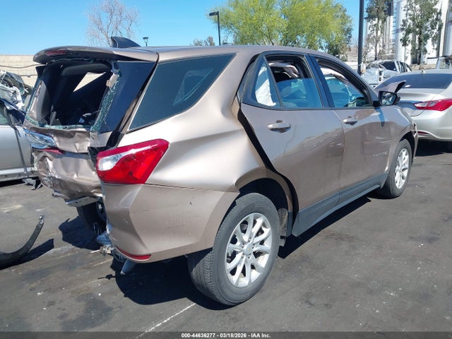Chevrolet EQUINOX LS 2019 2GNAXHEVXK6131618 Image 4