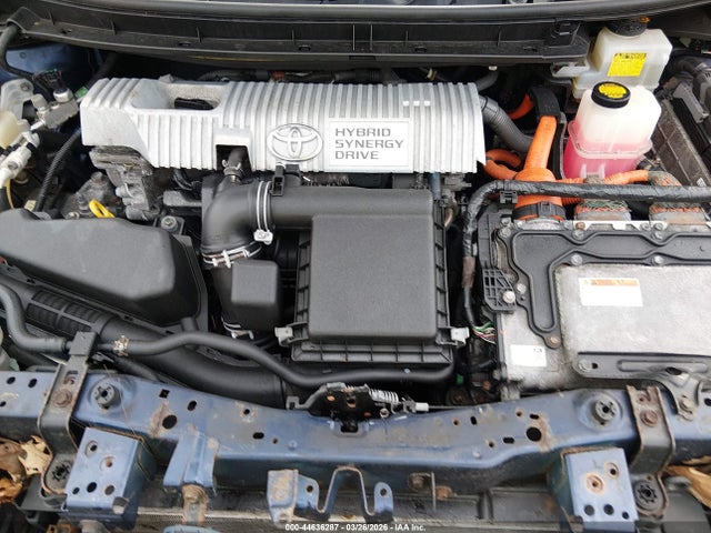 JTDKN3DU7E1743670 Toyota Prius Two