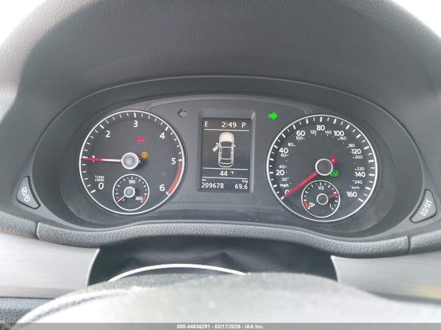 2015 Volkswagen Passat 2.0l Tdi Se მანქანა იყიდება აუქციონზე, vin: 1VWBV7A30FC052471, აუქციონის ნომერი: 44636291