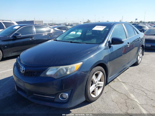 Toyota CAMRY SE 2014 4T1BF1FK1EU301703 Image 2