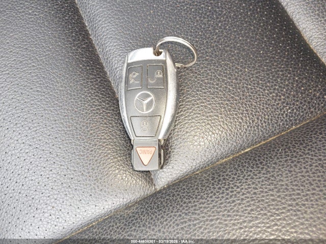2013 Mercedes-benz C 300 Sport 4matic მანქანა იყიდება აუქციონზე, vin: WDDGF8AB8DR273609, აუქციონის ნომერი: 44636301