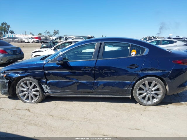 Продажа на аукционе авто 2023 Mazda Mazda3 2.5 S Select, vin: 3MZBPABM4PM357874, номер лота: 44636305