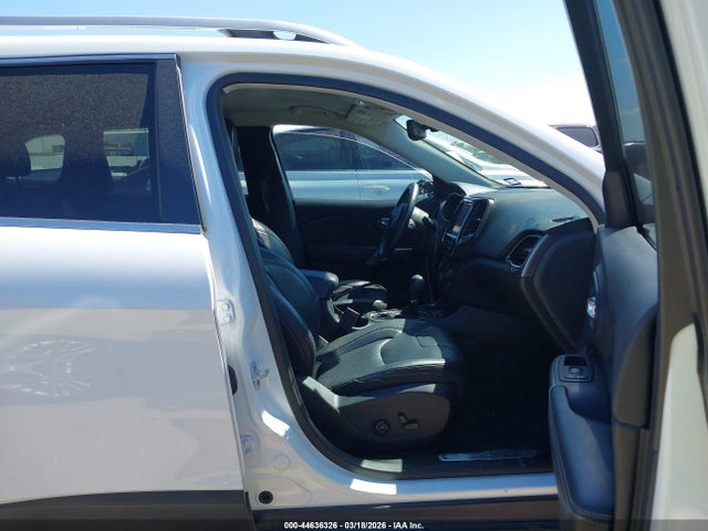 1C4PJMDX2KD356360 Jeep Cherokee Limited 4x4
