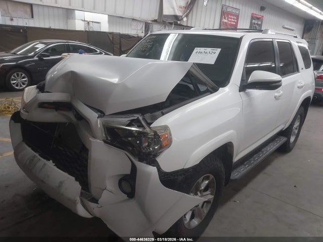 2015 TOYOTA 4RUNNER JTEBU5JR6F5209841 Photo 1
