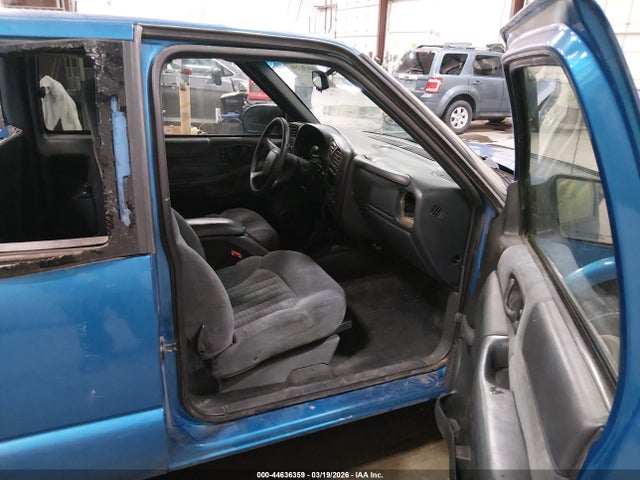 Aukcja sprzedaży 2000 Chevrolet S-10 Ls, vin: 1GCDT19W5Y8204182, numer aukcji: 44636359