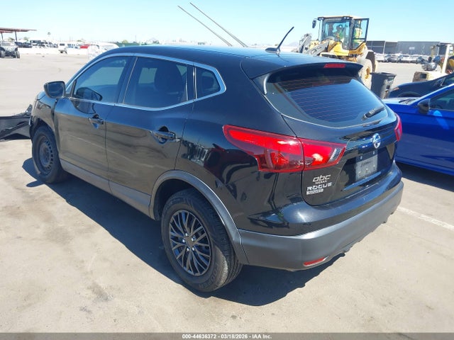 JN1BJ1CP9KW528191 Nissan Rogue Sport S