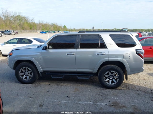 2021 Toyota 4runner Trd Off Road მანქანა იყიდება აუქციონზე, vin: JTEPU5JR1M5968593, აუქციონის ნომერი: 44636390