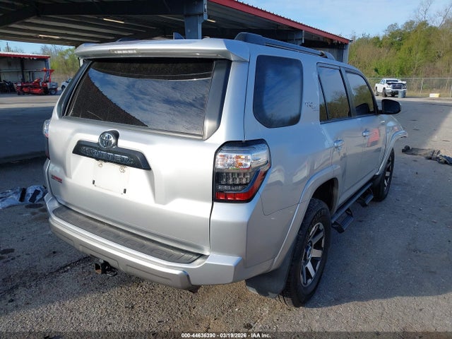 2021 Toyota 4runner Trd Off Road მანქანა იყიდება აუქციონზე, vin: JTEPU5JR1M5968593, აუქციონის ნომერი: 44636390