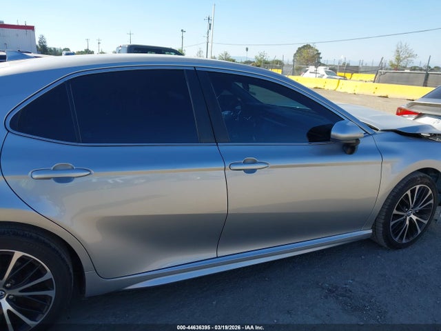 4T1B11HK1KU731593 Toyota CAMRY SE