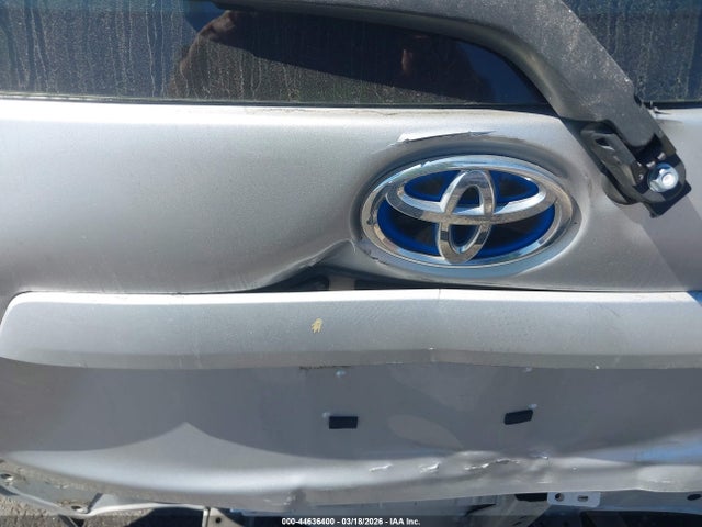 JTDKDTB33E1572817 Toyota Prius C Two