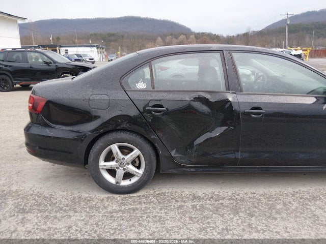 44636409 :رقم المزاد ، 3VW267AJ9GM381603 vin ، 2016 Volkswagen Jetta 1.4t S مزاد بيع