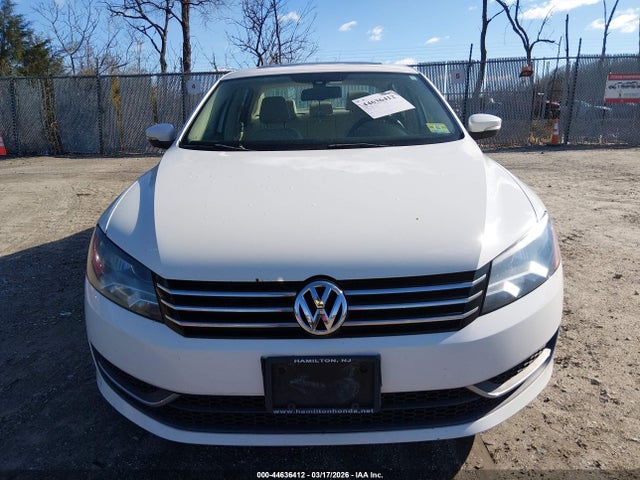 Aukcja sprzedaży 2014 Volkswagen Passat 1.8t Se, vin: 1VWBT7A33EC067647, numer aukcji: 44636412