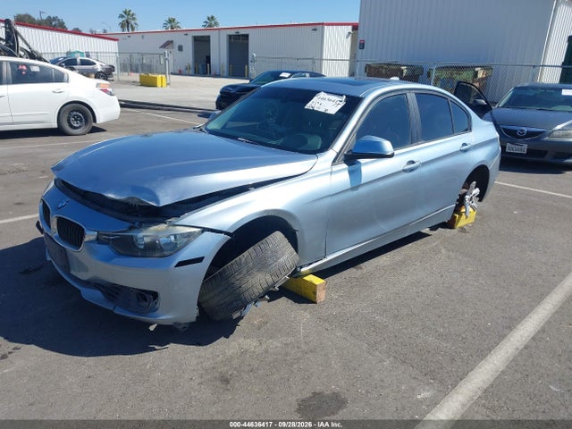 2012 Bmw 328i მანქანა იყიდება აუქციონზე, vin: WBA3A5C54CF345741, აუქციონის ნომერი: 44636417