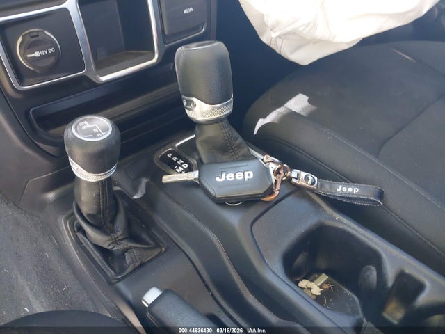 1C4HJXDG9NW174136 Jeep Wrangler Unlimited Willys Sport 4x4
