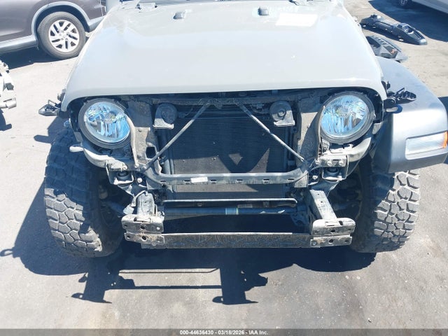 1C4HJXDG9NW174136 Jeep Wrangler Unlimited Willys Sport 4x4