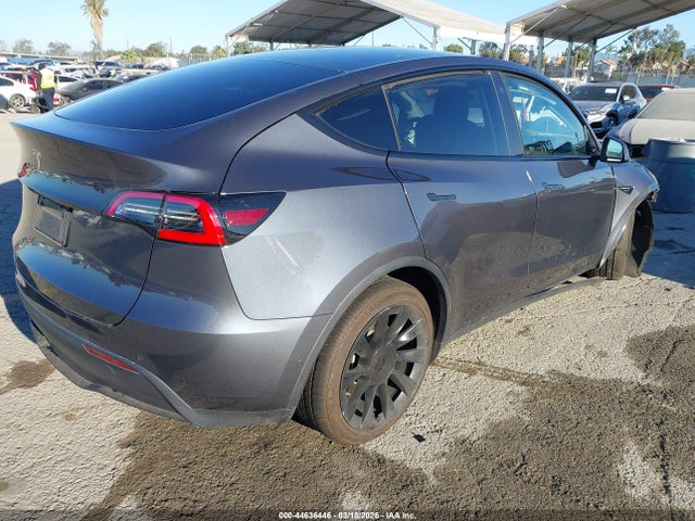 2021 TESLA MODEL Y 5YJYGDED4MF112762 Photo 3