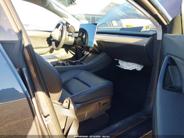 2021 TESLA MODEL Y 5YJYGDED4MF112762 Photo 4