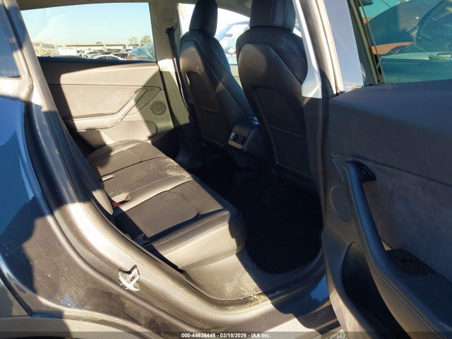 2021 TESLA MODEL Y 5YJYGDED4MF112762 Photo 7