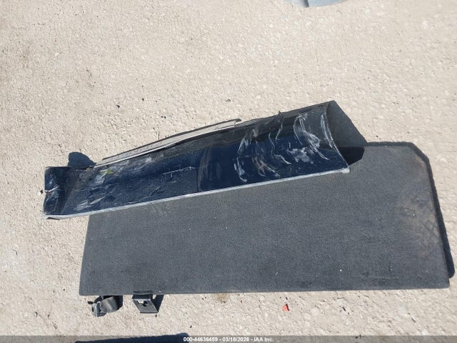 1GKKNPLS4HZ165996 GMC Acadia Denali