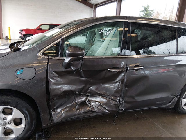 2018 CHRYSLER PACIFICA HYBRID 2C4RC1H72JR278170 Photo 5