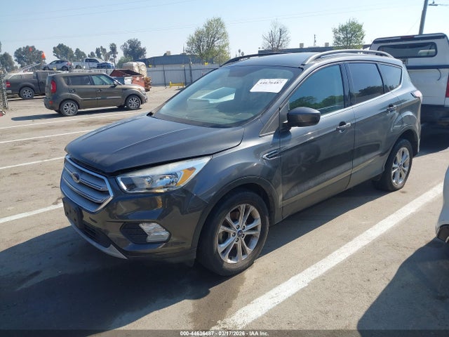 1FMCU0GDXJUD22337 Ford ESCAPE SE