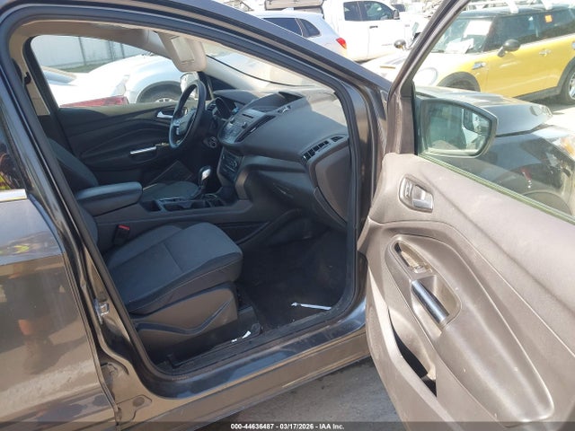 1FMCU0GDXJUD22337 Ford ESCAPE SE