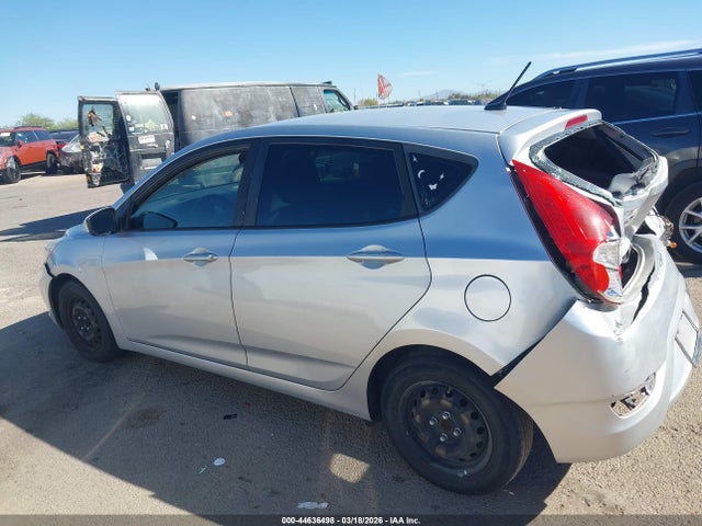 KMHCT5AEXHU300995 Hyundai ACCENT SE