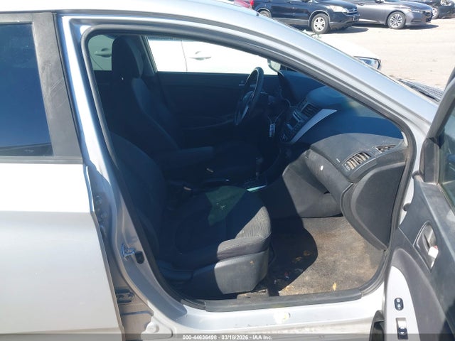 KMHCT5AEXHU300995 Hyundai ACCENT SE