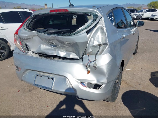 KMHCT5AEXHU300995 Hyundai ACCENT SE